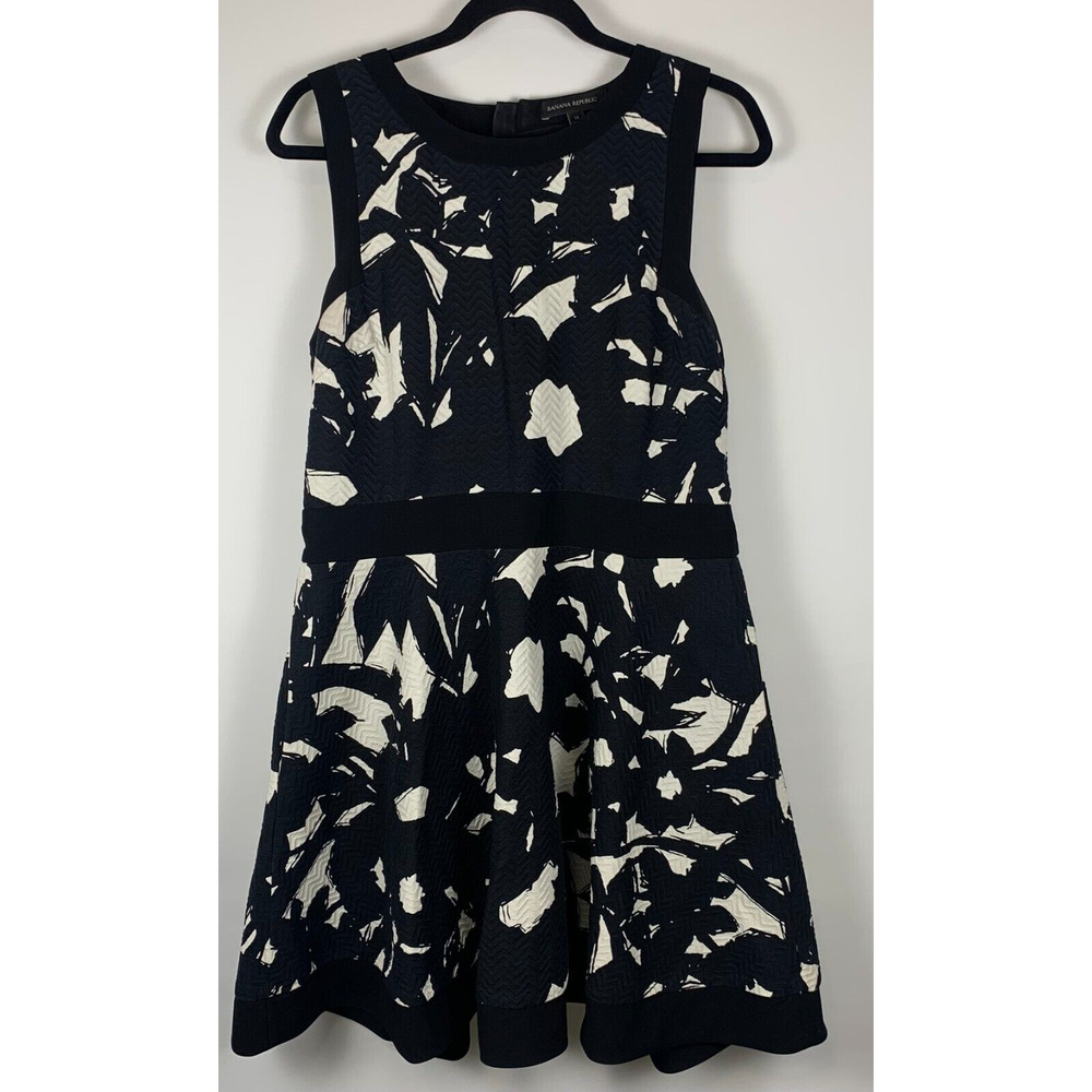 Banana Republic Dress Women's Size 14 Black White Fit & Flare Sleeveless READ